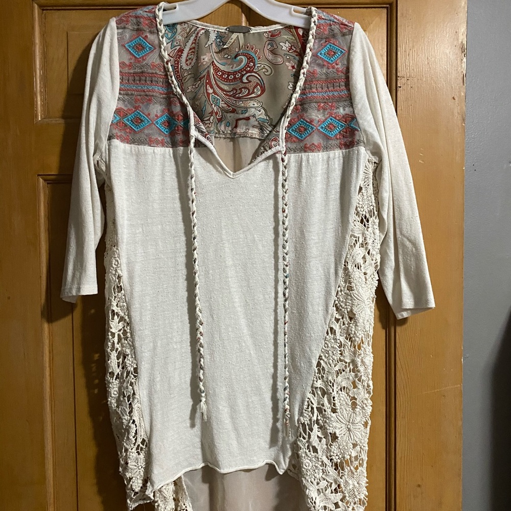Buckle brand shirt